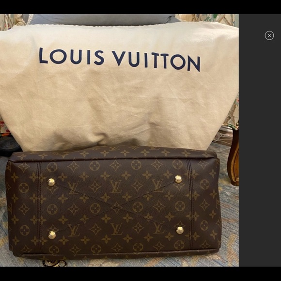 Lv Artsy Mm looking to trade for white artsy in similar condition !! 😍😍🥰 - Picture 3 of 4